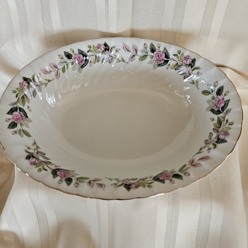 ❤️ Creative Fine China | Regency Rose Oval Vegetable Bowl - 10 1/4"